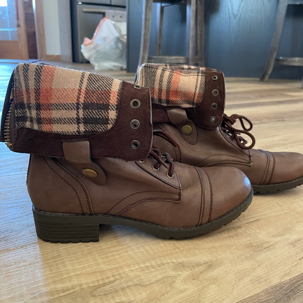 Claze Combat Boots